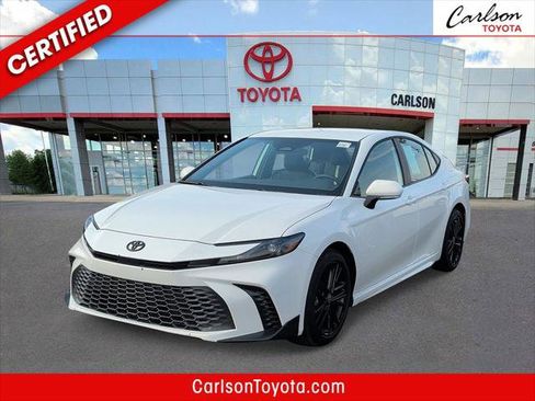 Certified 2026 Toyota Camry SE image 1