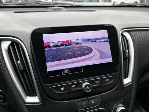 Used 2023 Chevrolet Malibu LT w/ Driver Confidence Package image 17