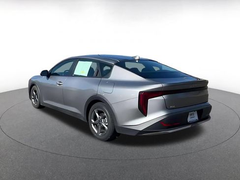 Used 2025 Kia K4 FWD image 11