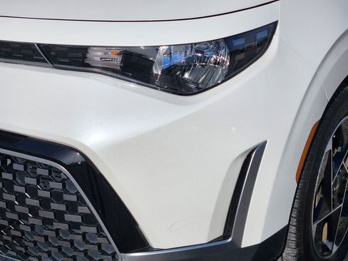 Used 2023 Kia Soul EX image 10