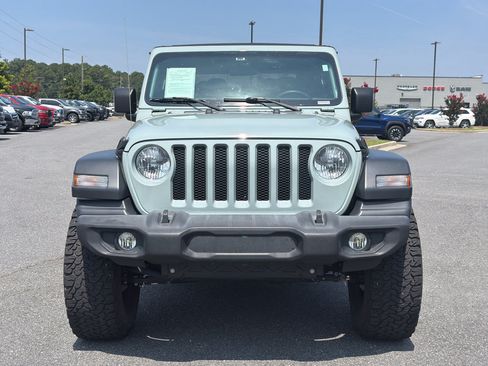Used 2023 Jeep Wrangler Sport AWD/4WD image 3