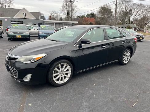 Used 2014 Toyota Avalon XLE Touring image 2