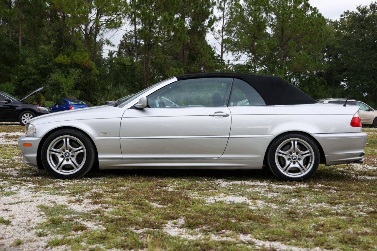 Used 2002 BMW 330Ci Convertible RWD image 3