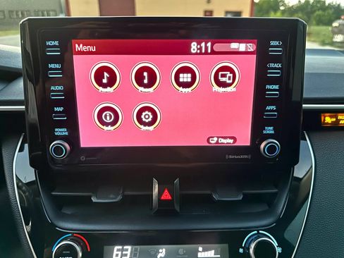 Used 2022 Toyota Corolla LE FWD image 15