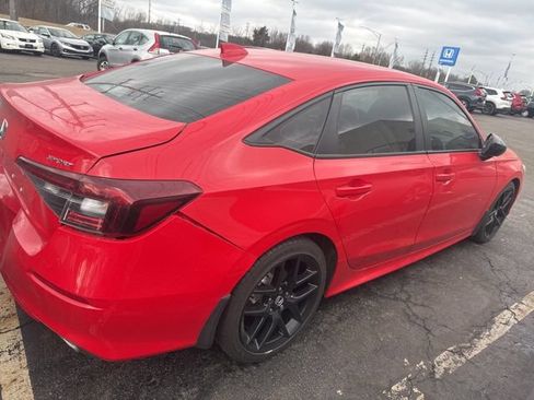Used 2025 Honda Civic Sport image 8