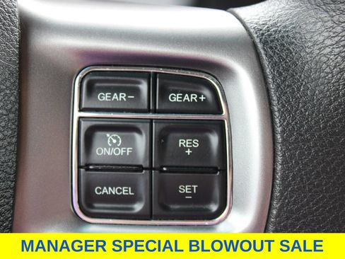 Used 2021 RAM 1500 Classic SLT AWD/4WD image 17
