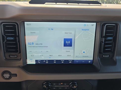 Used 2024 Ford Bronco Wildtrak image 17