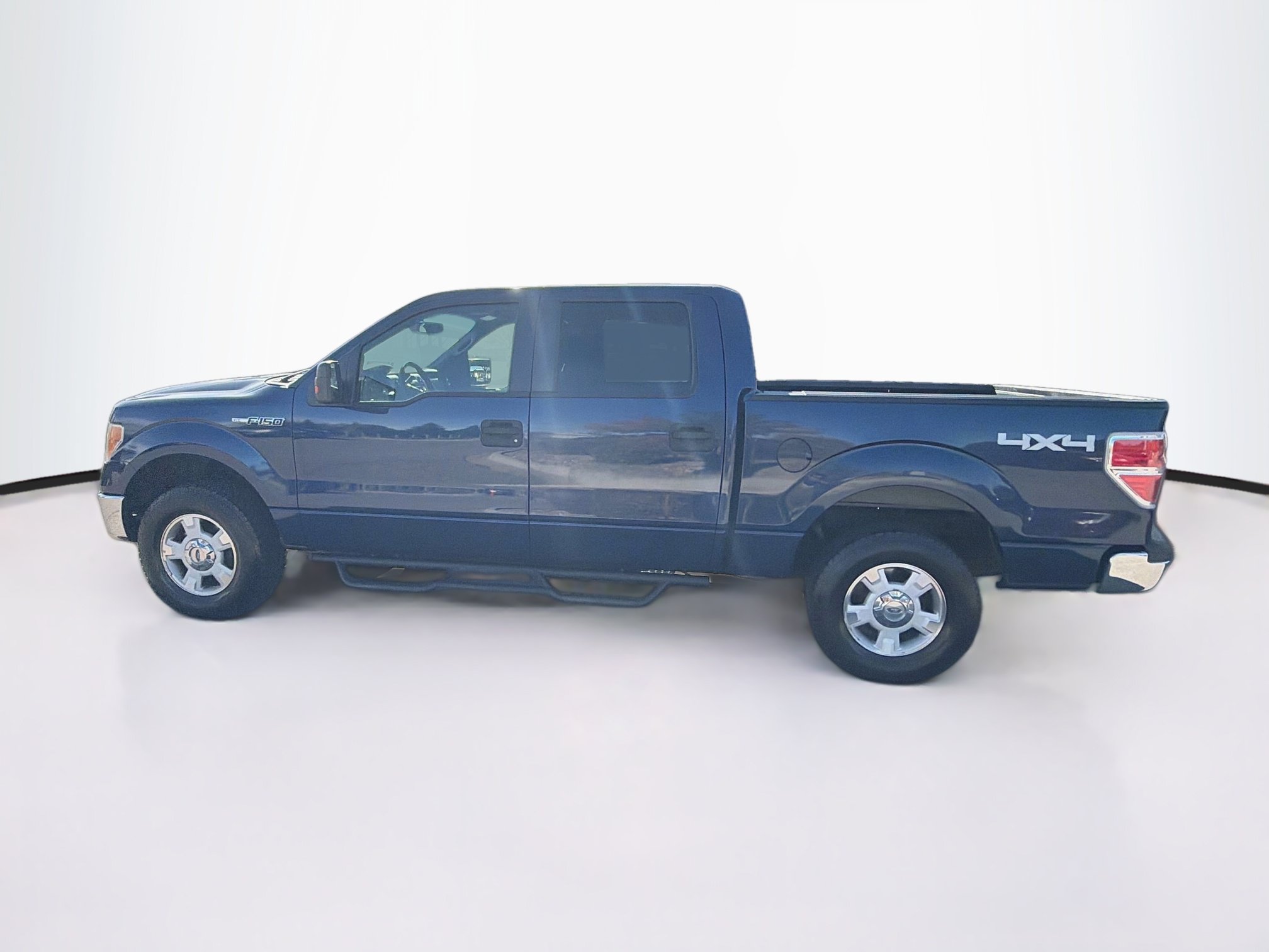 Used 2011 Ford F150 XLT w/ XLT Convenience Pkg AWD/4WD image 4