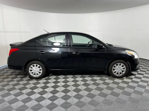 Used 2016 Nissan Versa S Plus FWD image 4