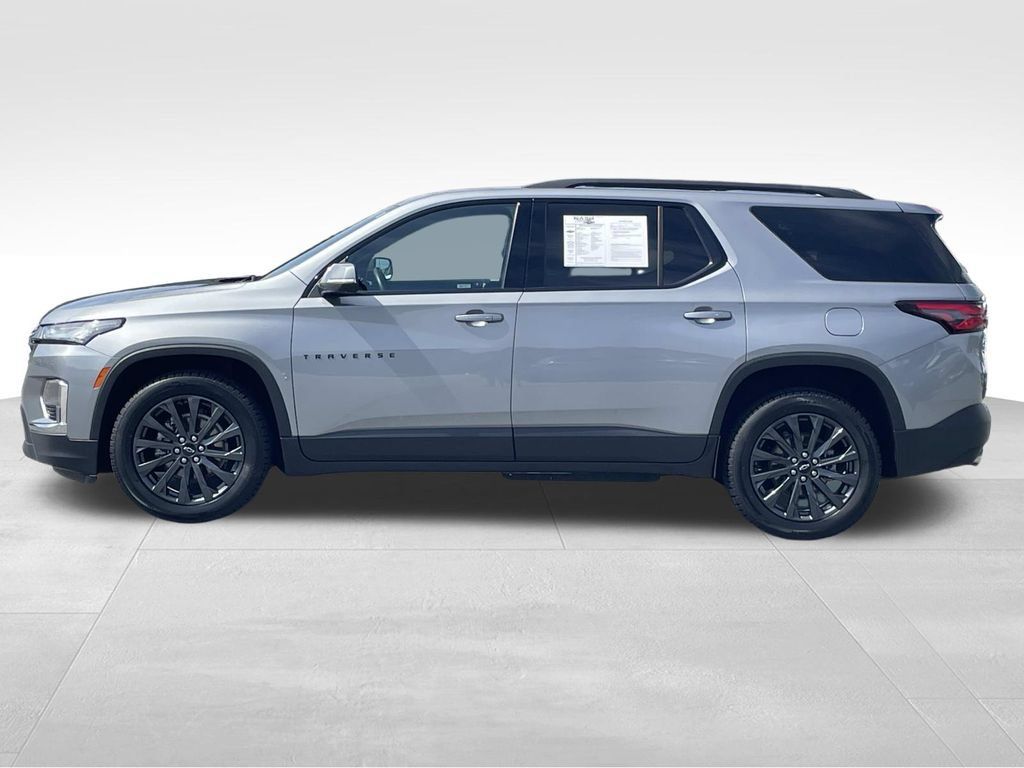 Used 2023 Chevrolet Traverse RS w/ LPO, Floor Liner Package AWD/4WD image 7