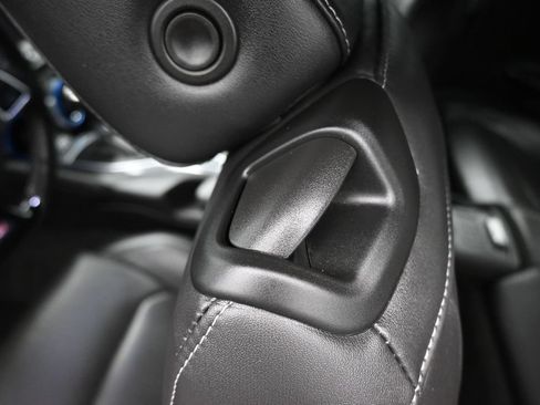 Used 2018 Chevrolet Camaro SS RWD image 30