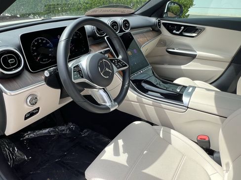 Used 2025 Mercedes-Benz C 300 Sedan image 17