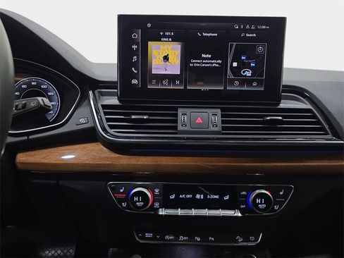 Used 2023 Audi Q5 2.0T Prestige w/ Prestige Package image 21