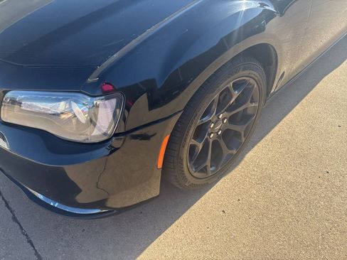 Used 2020 Chrysler 300 S RWD image 2