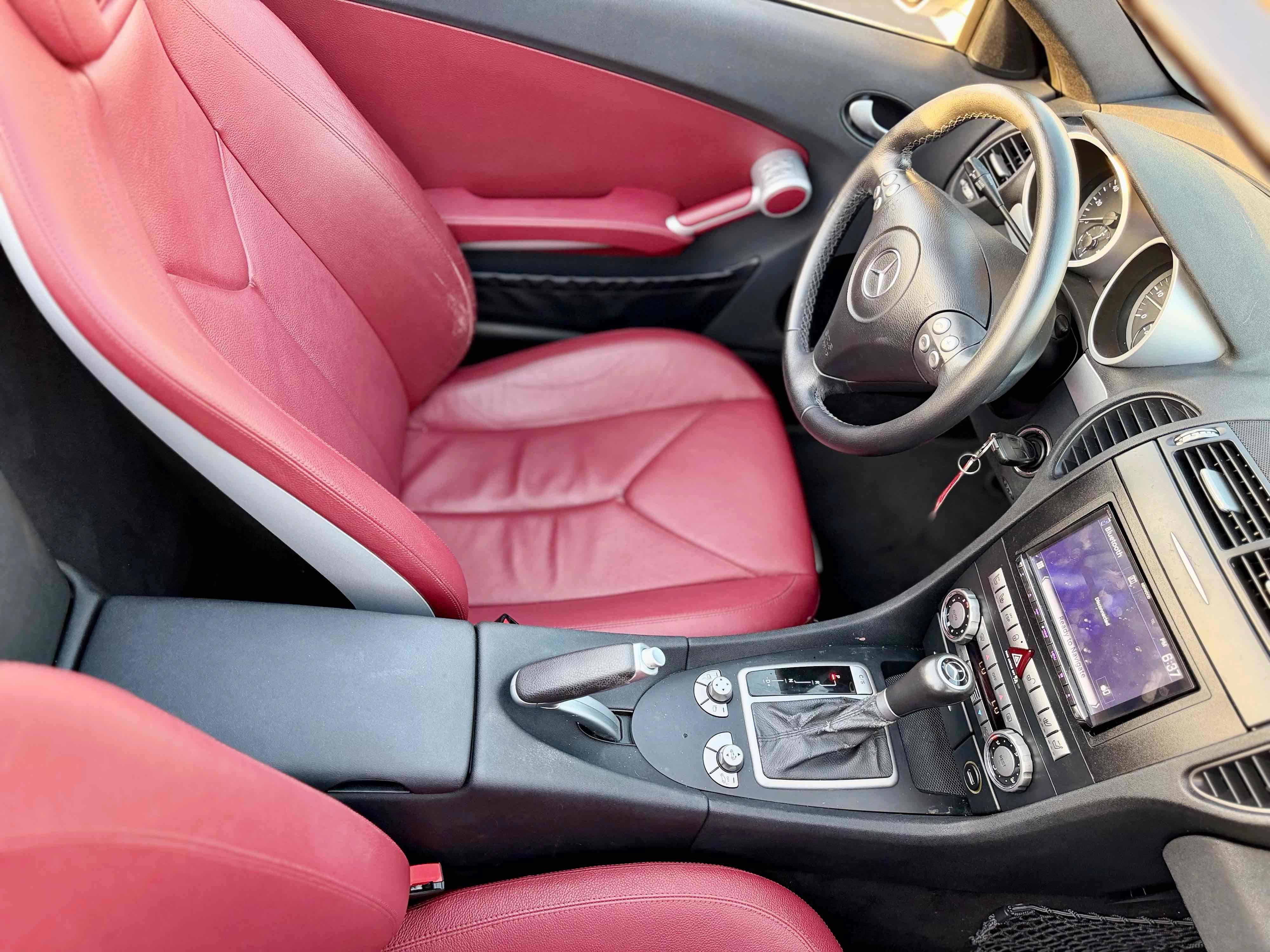 Used 2005 Mercedes-Benz SLK 350 w/ Premium Pkg image 12