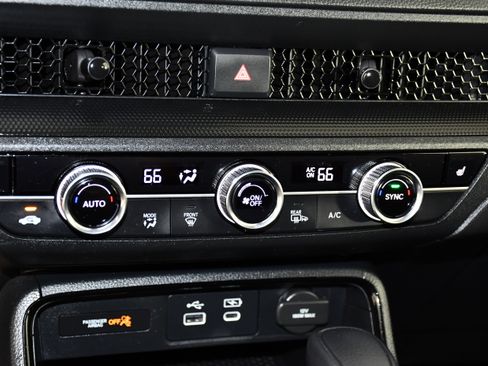 Certified 2024 Honda CR-V EX image 28