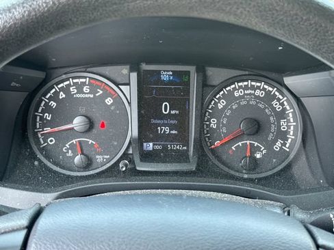 Used 2023 Toyota Tacoma SR AWD/4WD image 23
