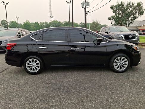 Used 2019 Nissan Sentra SV FWD image 4