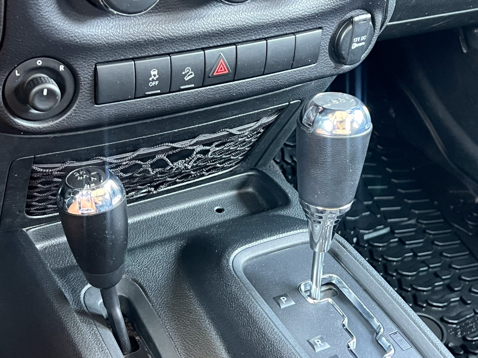Used 2018 Jeep Wrangler Unlimited Sport AWD/4WD image 23