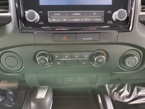 Used 2022 Nissan Frontier SV image 20