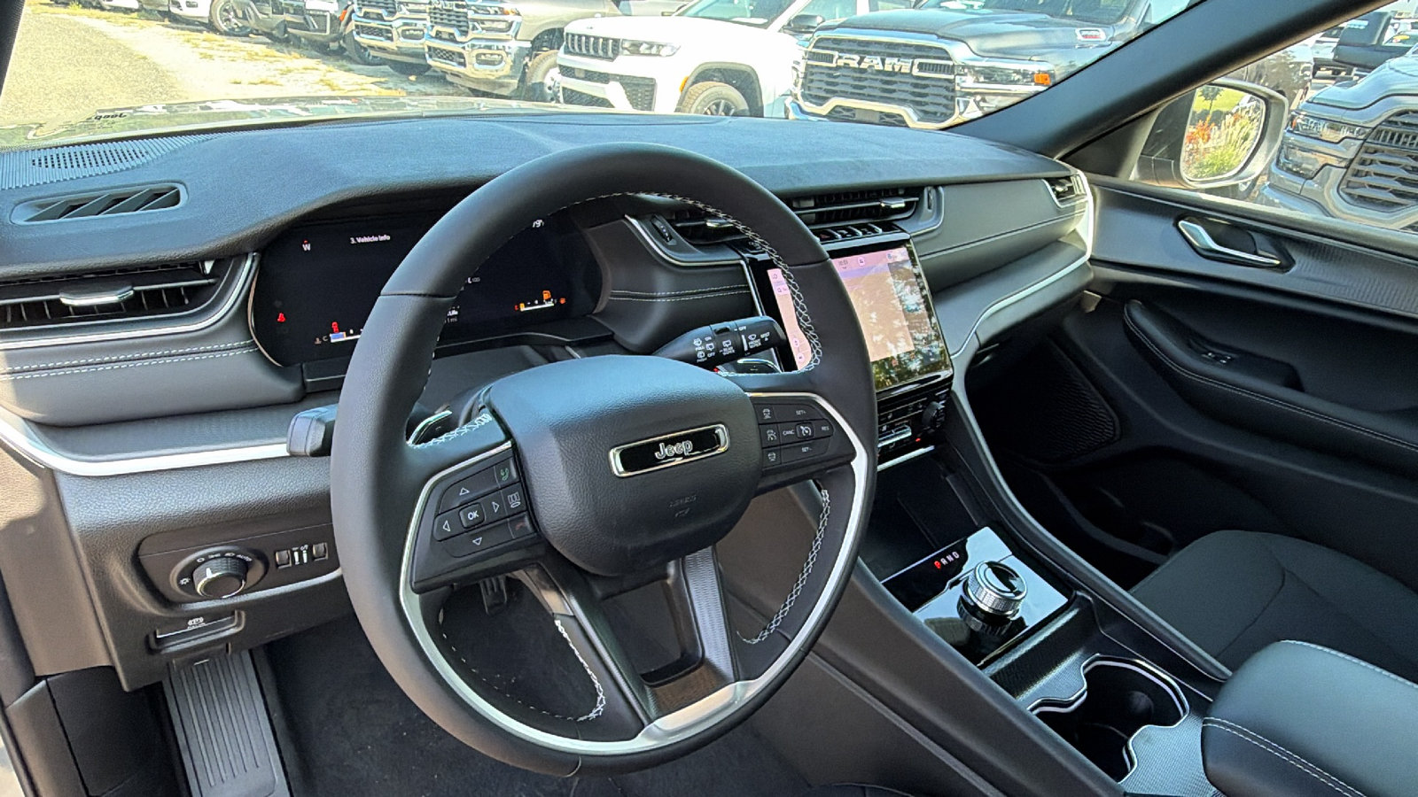 New 2027 Jeep Grand Cherokee Laredo X AWD/4WD image 21