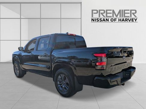 New 2026 Nissan Frontier SV w/ SV Convenience Package RWD image 3