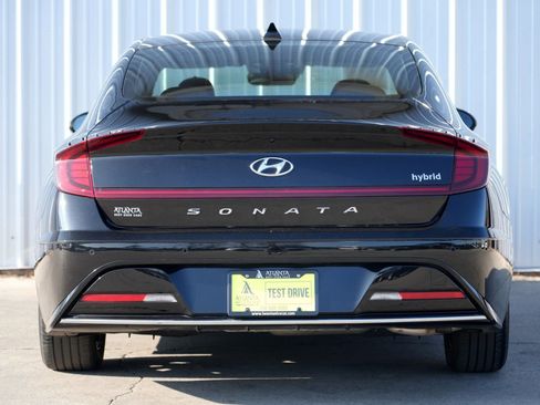 Used 2022 Hyundai Sonata Limited w/ Cargo Package image 10