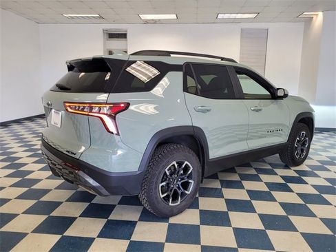 Used 2025 Chevrolet Equinox ACTIV image 8