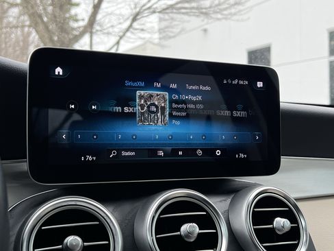 Certified 2022 Mercedes-Benz GLC 300 image 24