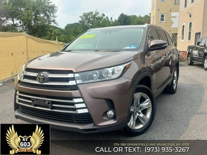 Used 2017 Toyota Highlander Limited w/ Carpet Mat Package