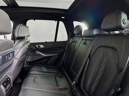 Used 2021 BMW X5 M50i w/ Executive Package image 22