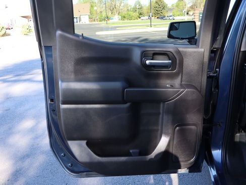 Used 2019 Chevrolet Silverado 1500 Custom w/ Custom Value Package image 25