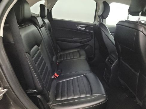 Used 2019 Ford Edge SEL w/ Equipment Group 201A AWD/4WD image 19