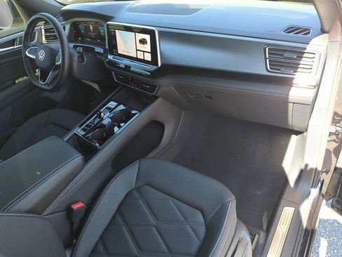 New 2025 Volkswagen Atlas Cross Sport SE AWD/4WD image 23