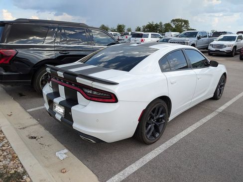 Used 2019 Dodge Charger SXT w/ Blacktop Package RWD image 7