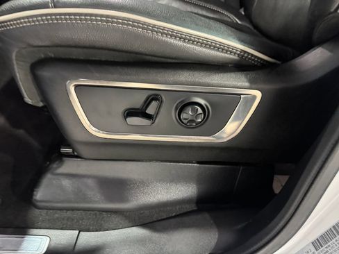 Used 2019 RAM 1500 Limited AWD/4WD image 16