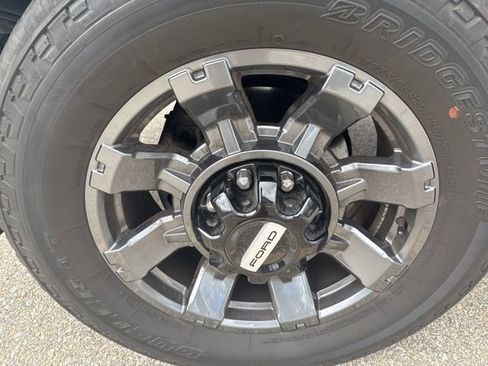 Used 2023 Ford F350 Lariat w/ Lariat Ultimate Package AWD/4WD image 12