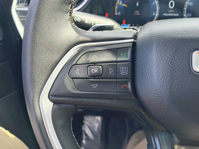 Used 2025 Jeep Grand Cherokee L Altitude AWD/4WD image 20
