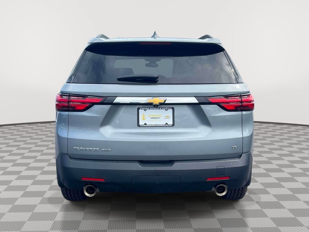 Used 2023 Chevrolet Traverse LT AWD/4WD image 4