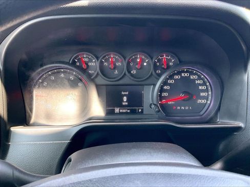 Used 2020 Chevrolet Silverado 1500 Custom w/ Custom Convenience Package AWD/4WD image 22
