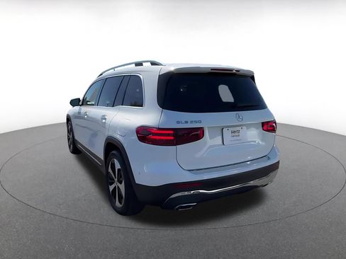 Used 2025 Mercedes-Benz GLB 250 image 11