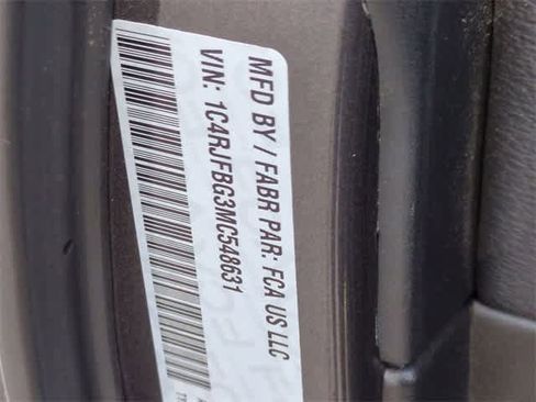 Used 2021 Jeep Grand Cherokee Limited image 35