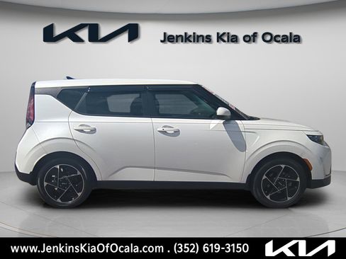 Certified 2023 Kia Soul EX image 2