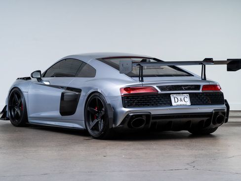 Used 2017 Audi R8 V10 AWD/4WD image 9