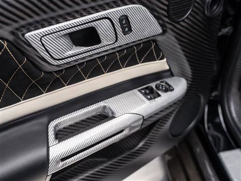 Used 2022 Ford Mustang Shelby GT500 w/ Carbon Fiber Track Pack image 29