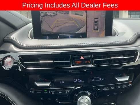 Used 2024 Acura MDX SH-AWD w/ Advance Package image 18