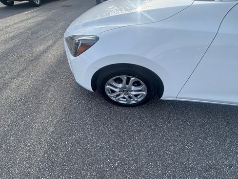 Used 2017 Toyota Yaris iA image 30