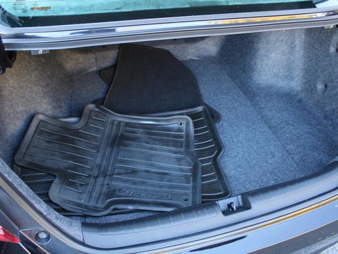 Used 2022 Honda Accord EX-L image 10