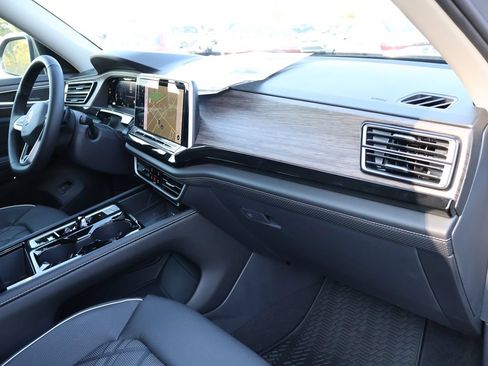 New 2026 Volkswagen Atlas SEL Premium R-Line AWD/4WD image 15