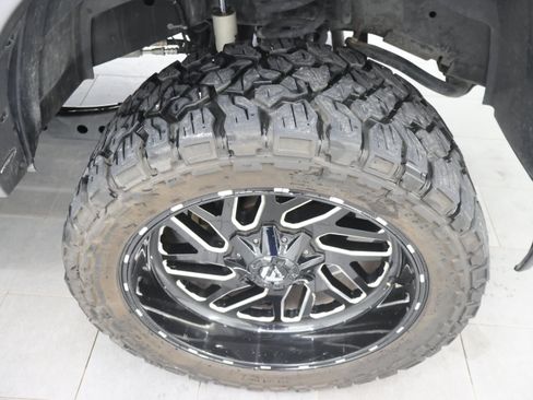 Used 2020 RAM 2500 Big Horn w/ Level 2 Equipment Group AWD/4WD image 3